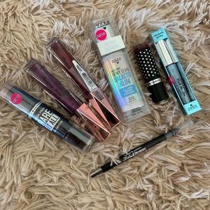 Hard Candy Makeup Bundle